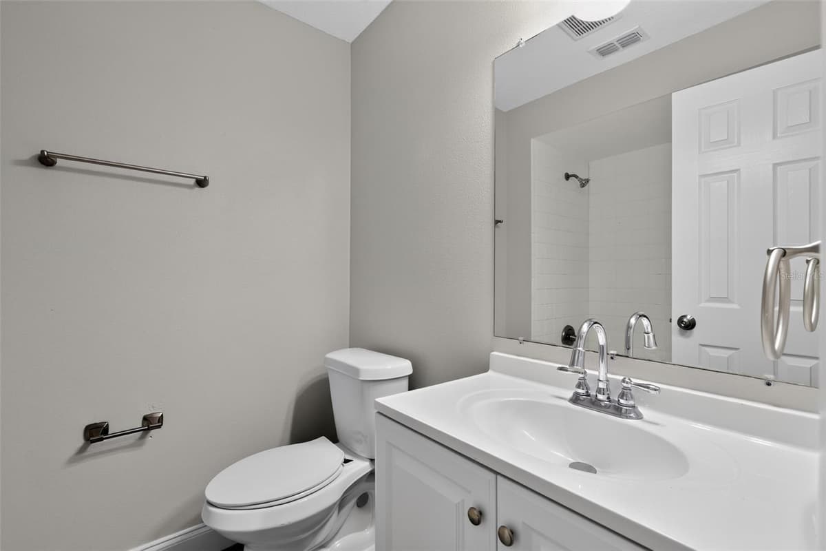 3918 PINE BREEZE ROAD — photo 16 of 21