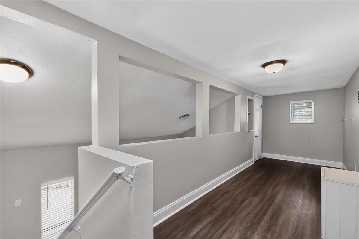 3918 PINE BREEZE ROAD — photo 17 of 21