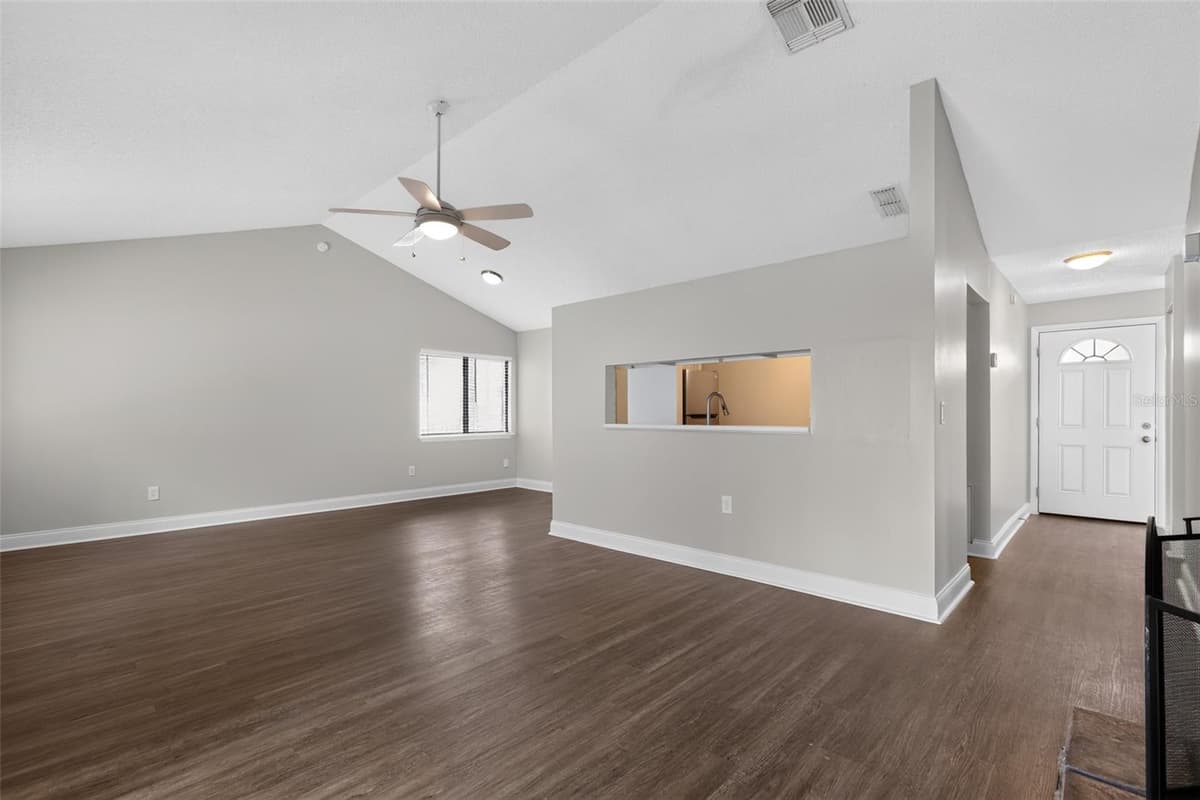 3918 PINE BREEZE ROAD — photo 7 of 21