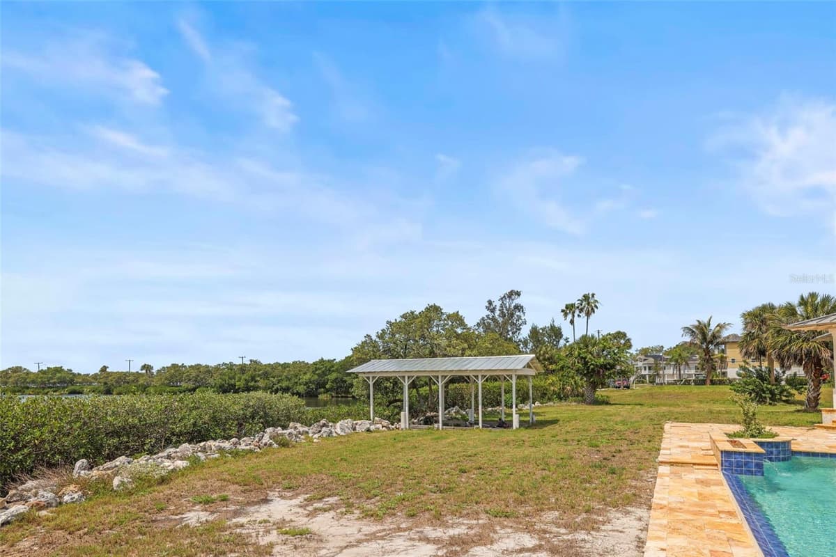 1721 GULF ROAD — photo 57 of 96