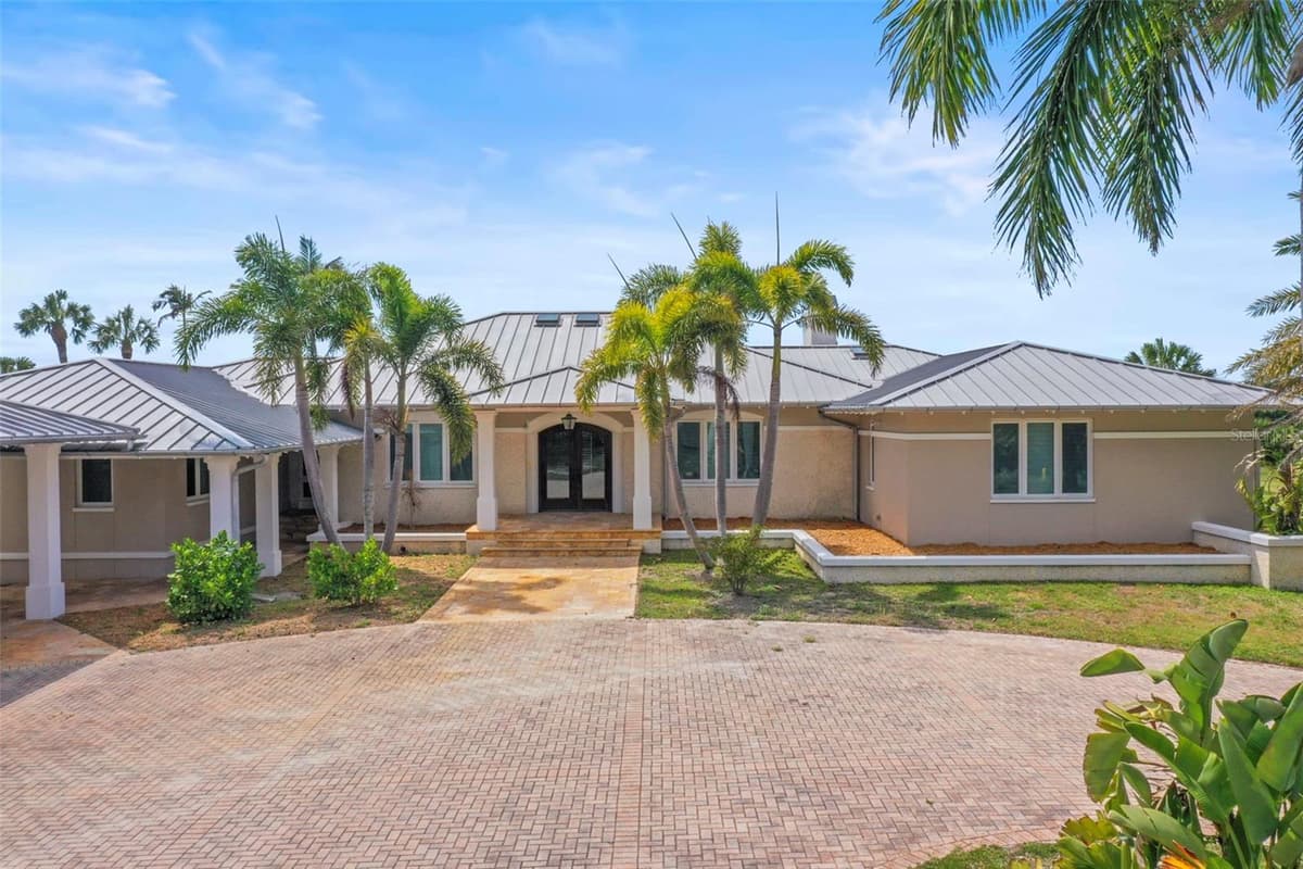1721 GULF ROAD — photo 4 of 96