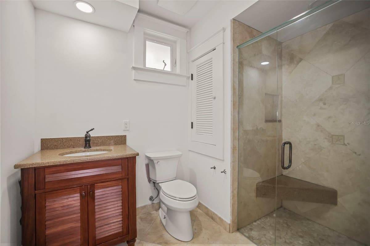 1721 GULF ROAD — photo 38 of 96
