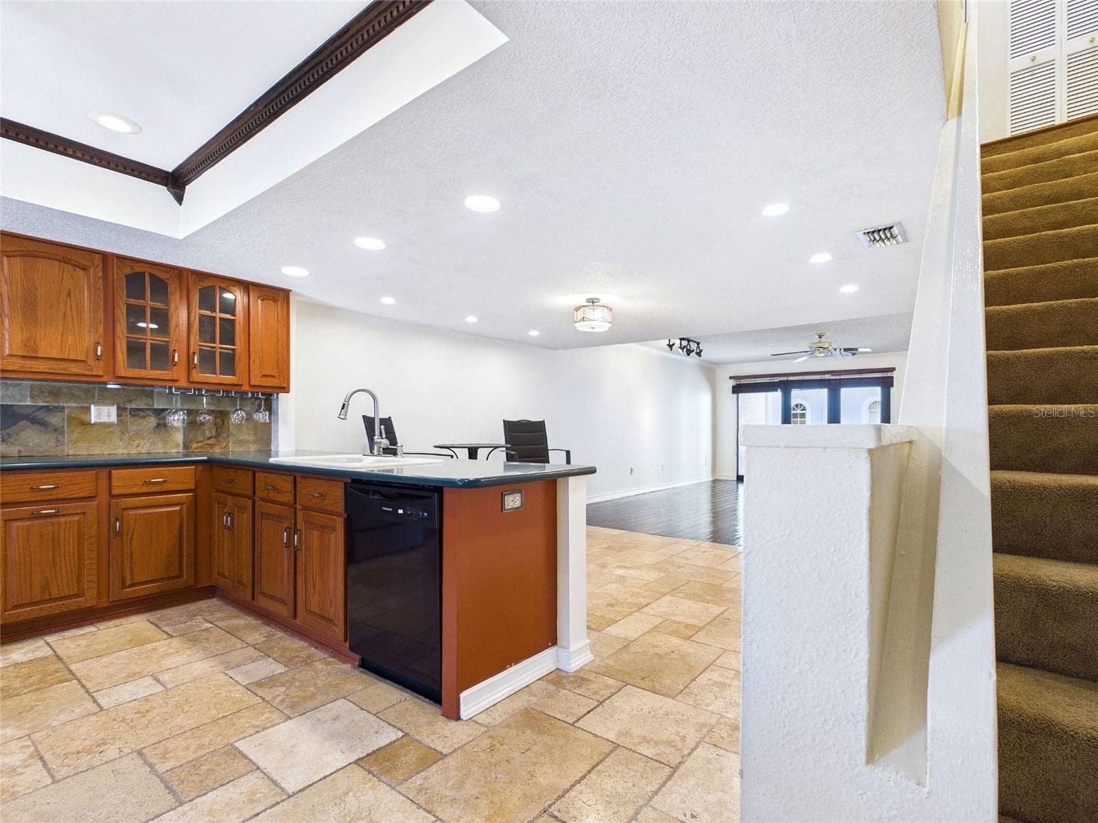 745 PINELLAS BAYWAY — photo 15 of 50