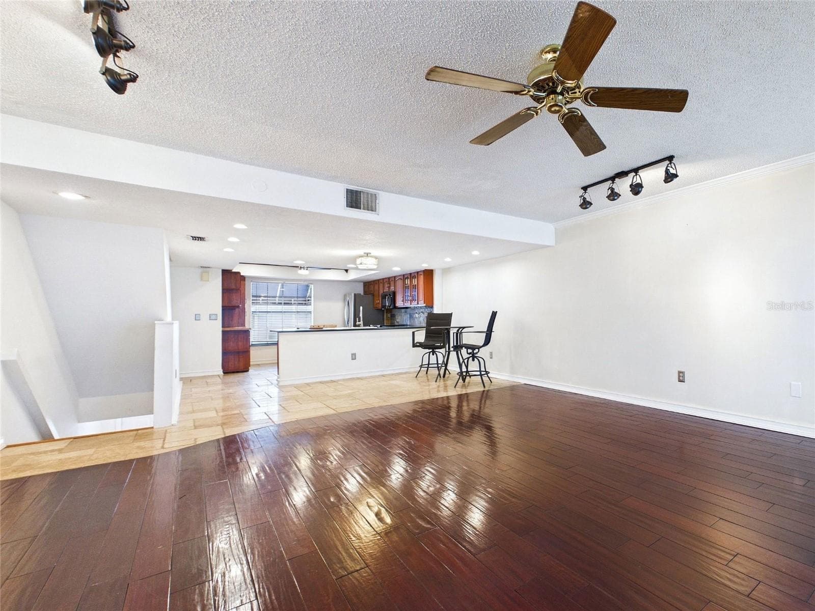 745 PINELLAS BAYWAY — photo 9 of 50