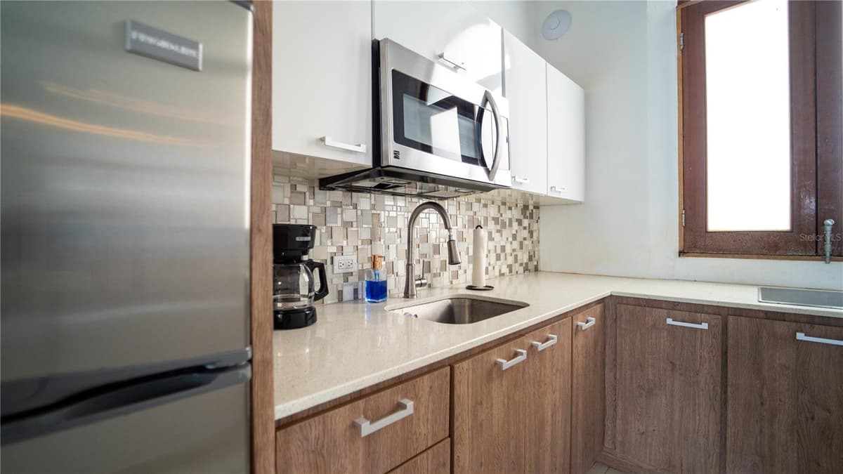101 SOL STREET — photo 7 of 19