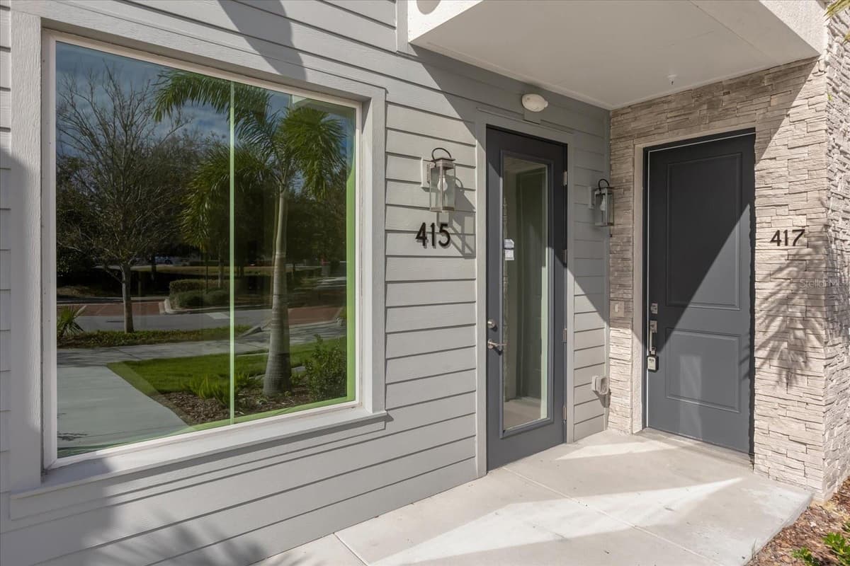 415 MIKE ROBERTO WAY — photo 2 of 14