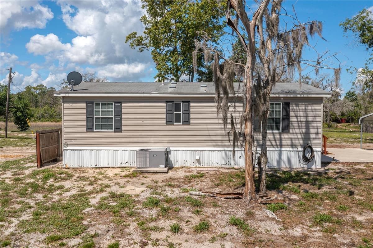 991 BAY COURT — photo 7 of 39