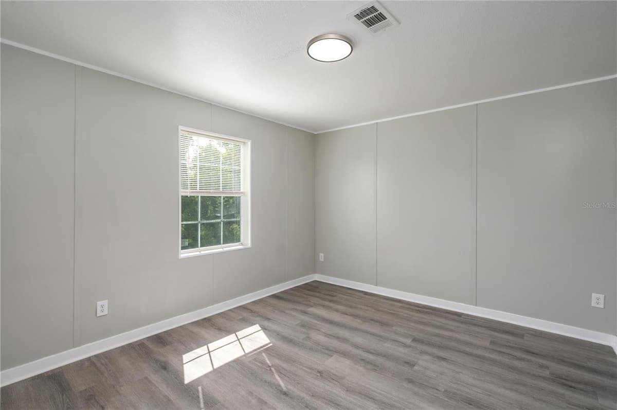 991 BAY COURT — photo 14 of 39