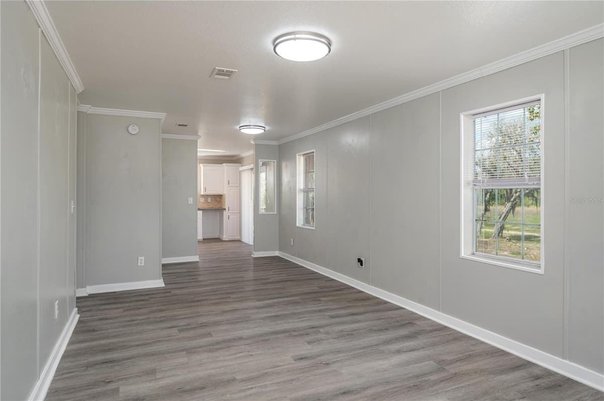 991 BAY COURT — photo 9 of 39