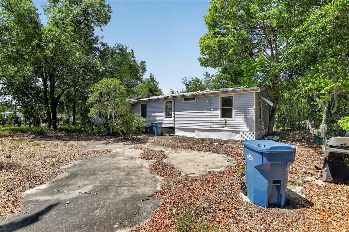 2632 FRANCES DRIVE — photo 3 of 32