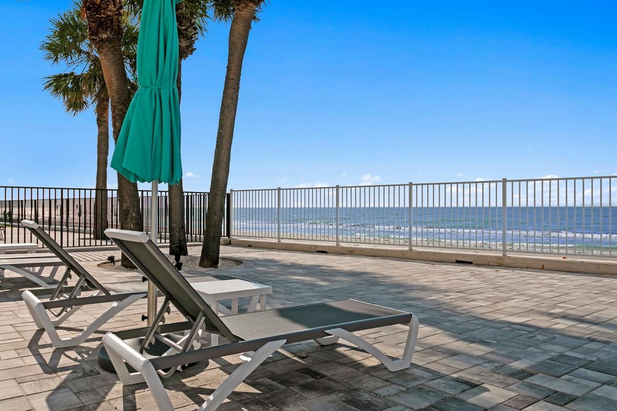 16332 GULF BOULEVARD — photo 55 of 92