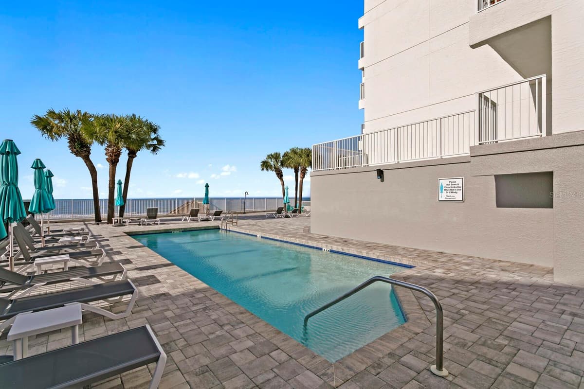 16332 GULF BOULEVARD — photo 52 of 92