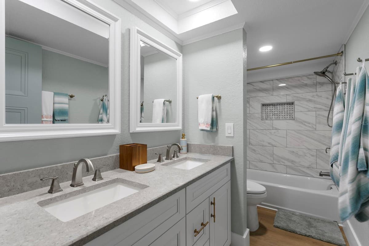 16332 GULF BOULEVARD — photo 38 of 92