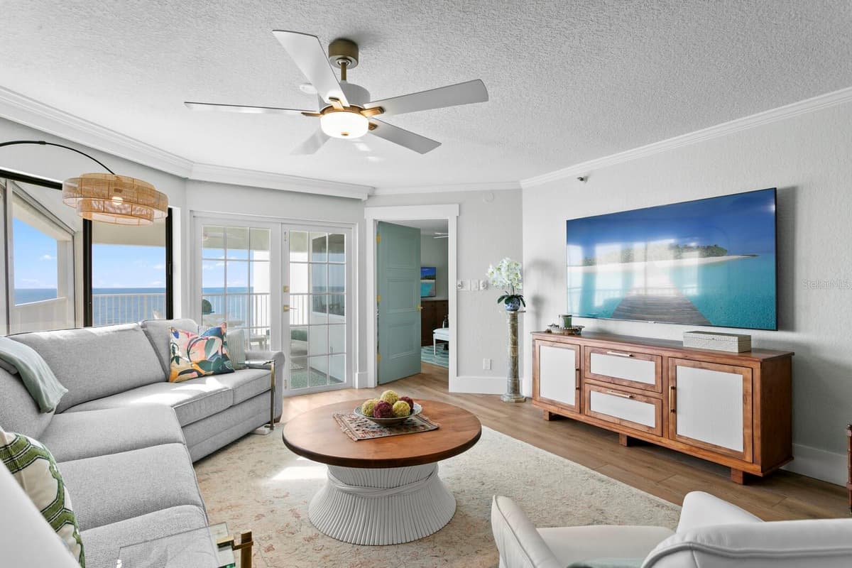 16332 GULF BOULEVARD — photo 30 of 92