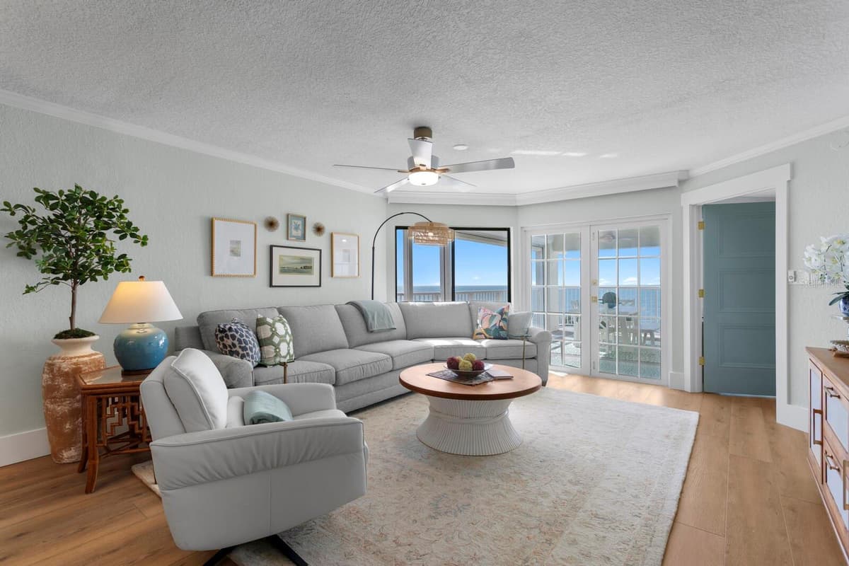 16332 GULF BOULEVARD — photo 29 of 92