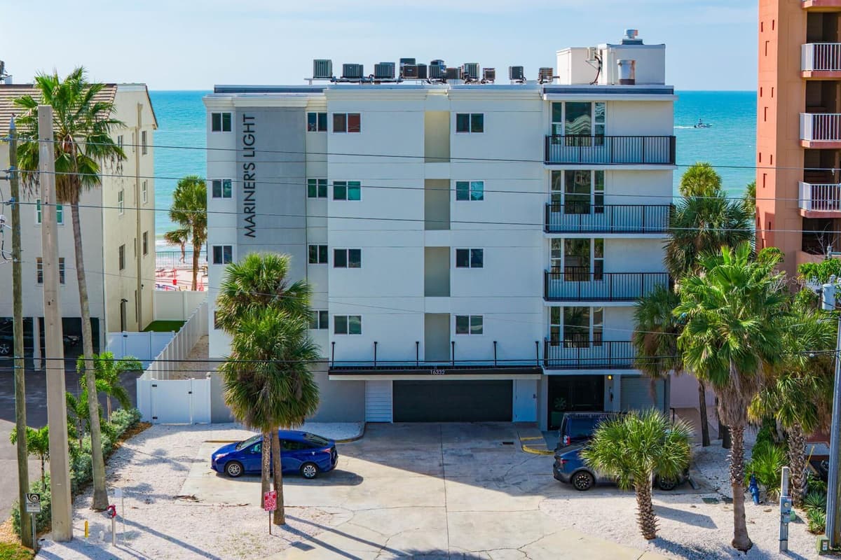 16332 GULF BOULEVARD — photo 85 of 92
