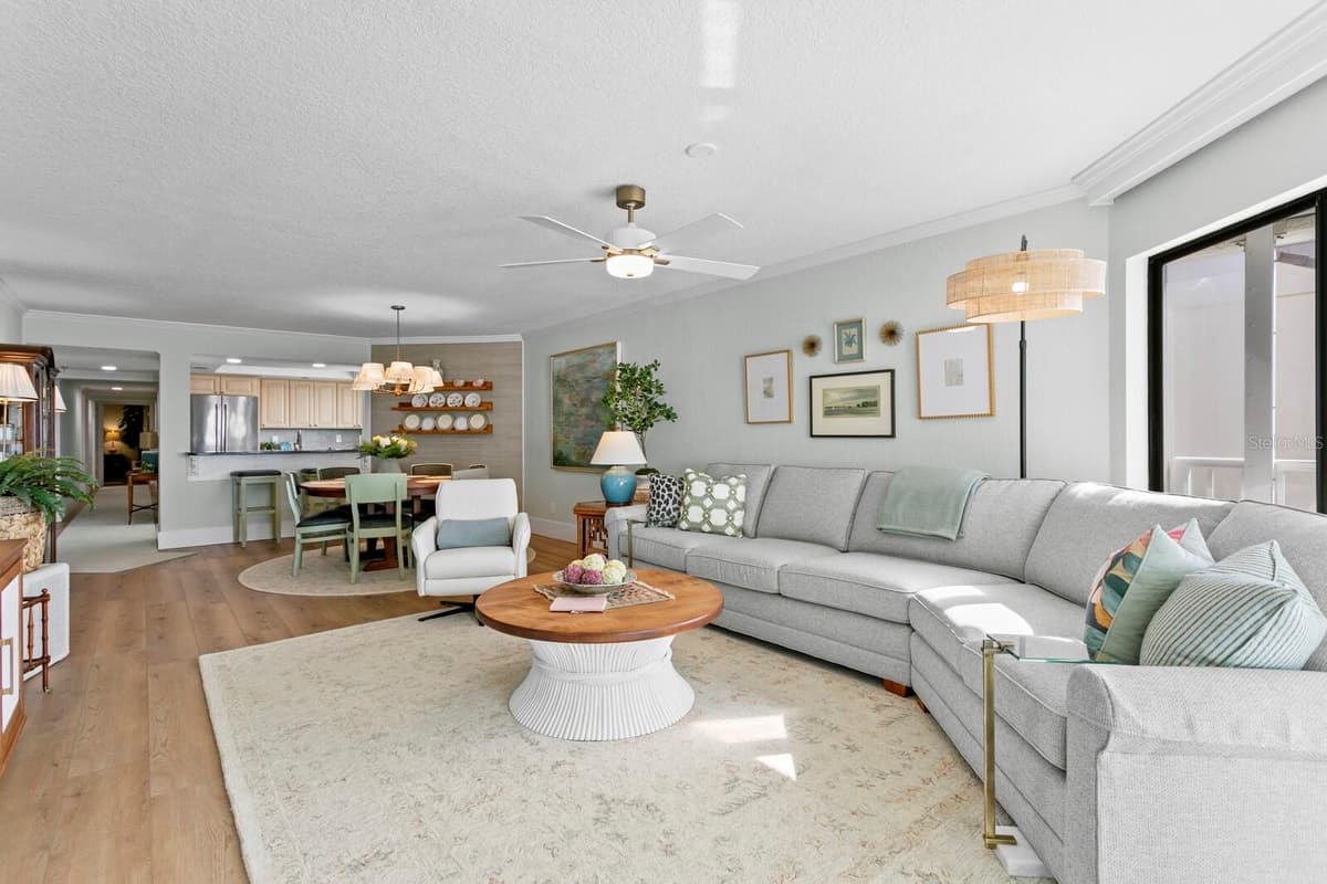 16332 GULF BOULEVARD — photo 32 of 92