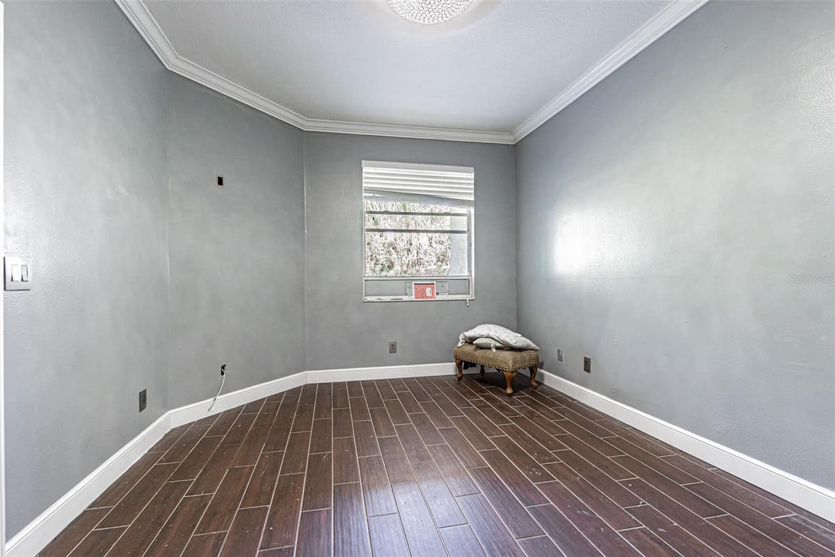 6400 46TH AVENUE — photo 18 of 30