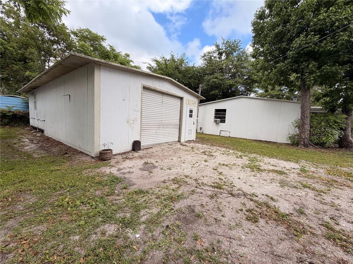 24021 ARMADILLO ROAD — photo 31 of 38