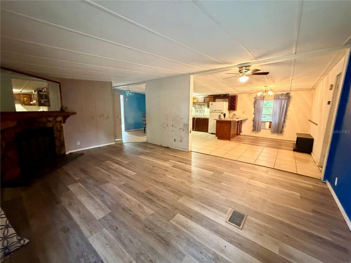 24021 ARMADILLO ROAD — photo 7 of 38