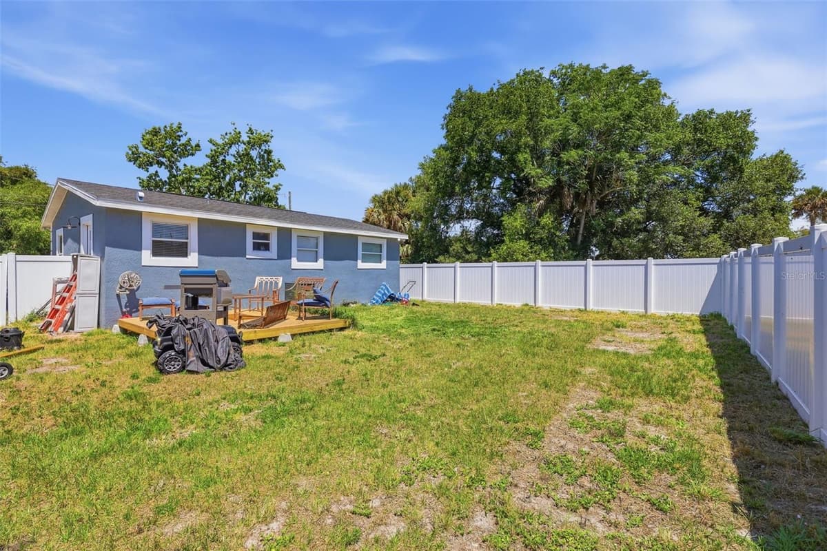 2559 HARRY T MOORE AVENUE — photo 18 of 21