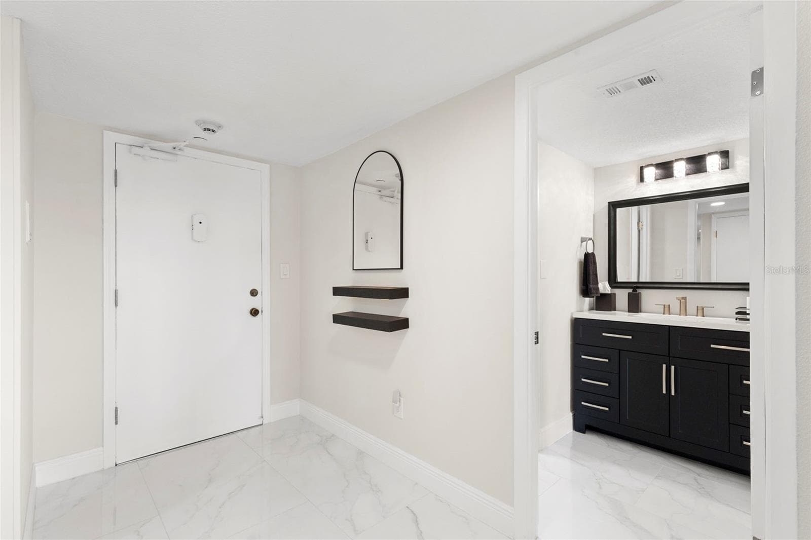 51 ISLAND WAY — photo 6 of 49