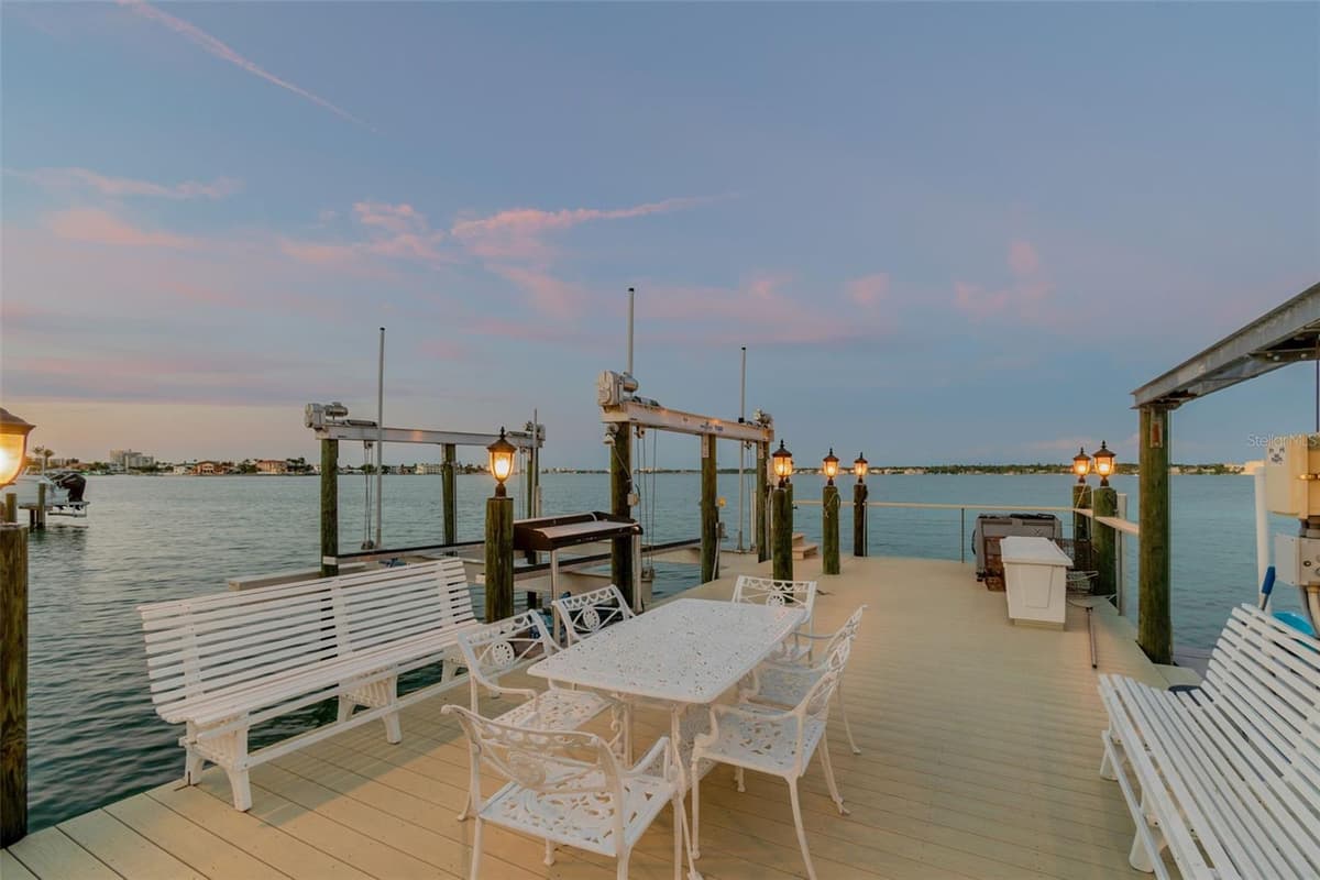 1203 BAY DRIVE — photo 86 of 87