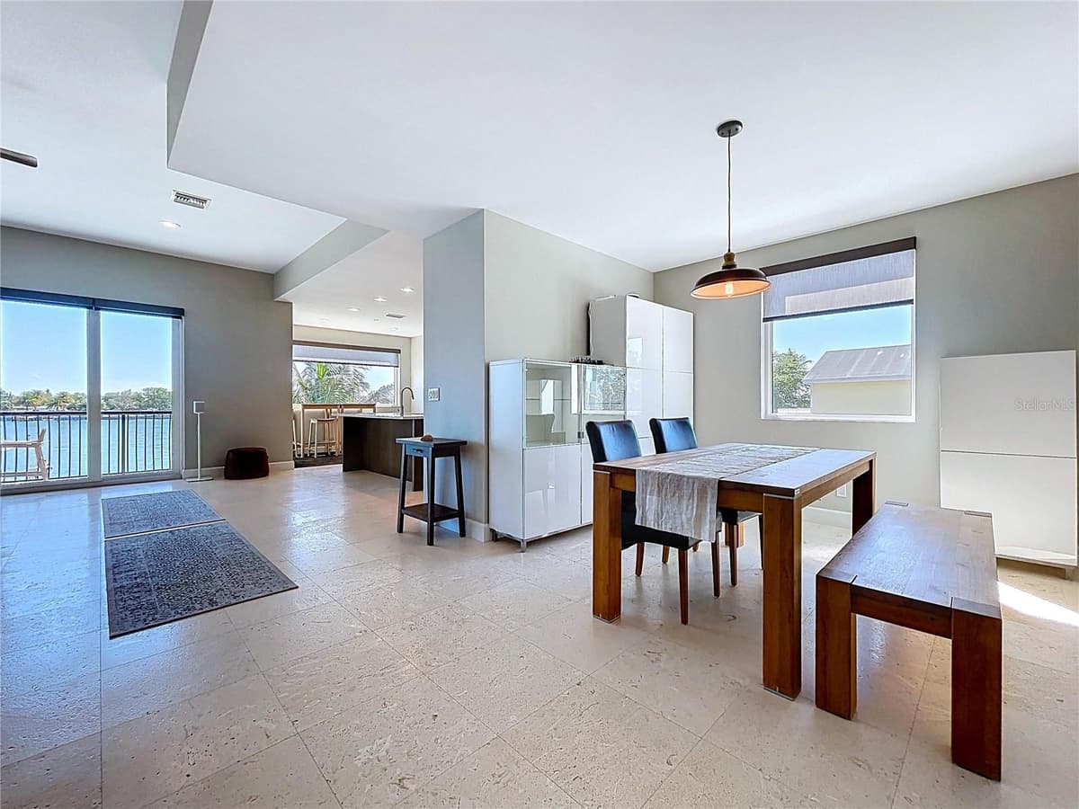 306 BAY PLZ — photo 13 of 75