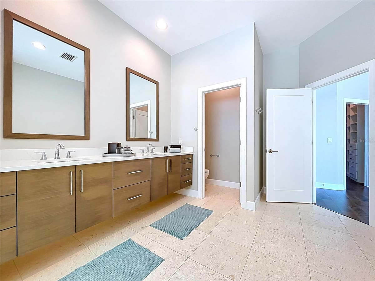 306 BAY PLZ — photo 27 of 75