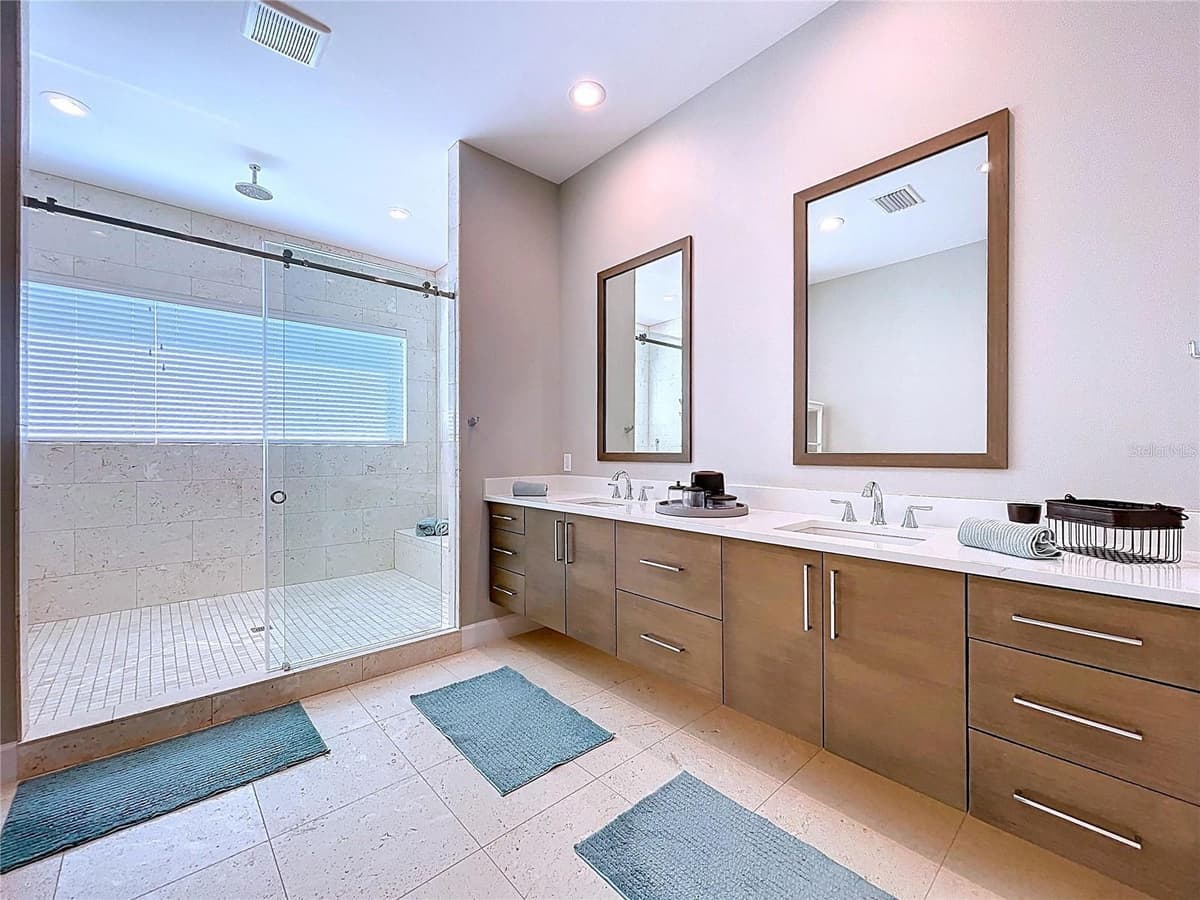 306 BAY PLZ — photo 29 of 75
