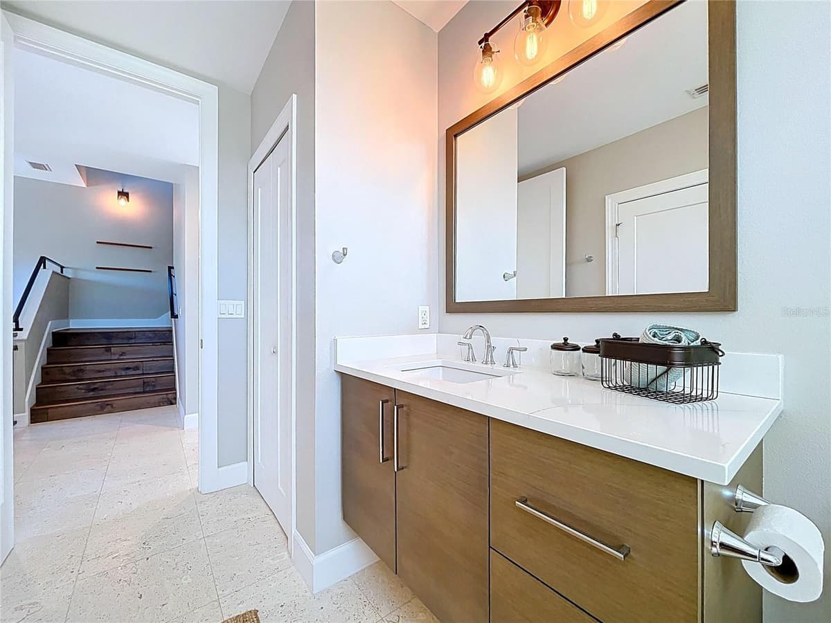 306 BAY PLZ — photo 49 of 75