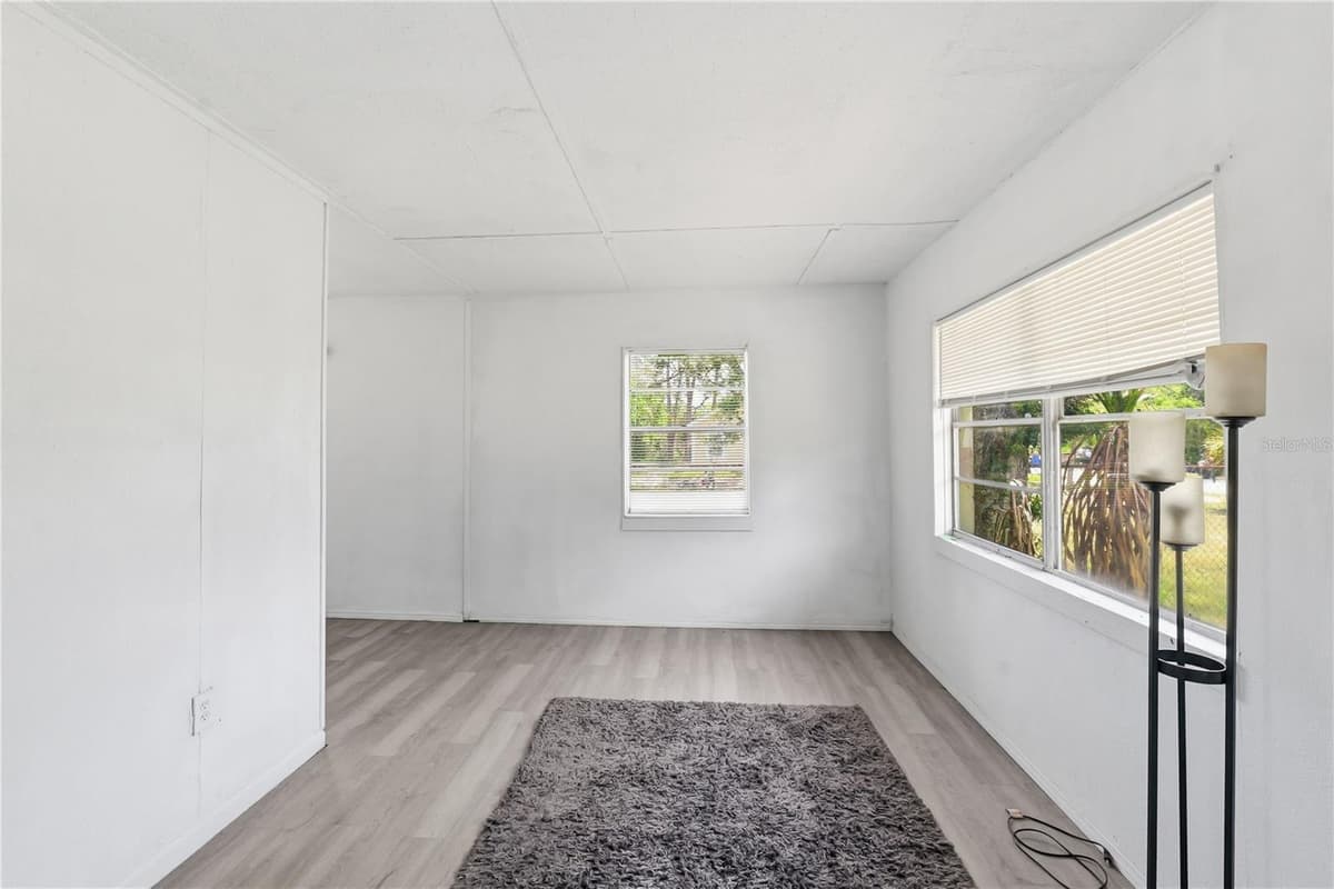 4610 WEEPING WILLOW AVENUE — photo 5 of 19