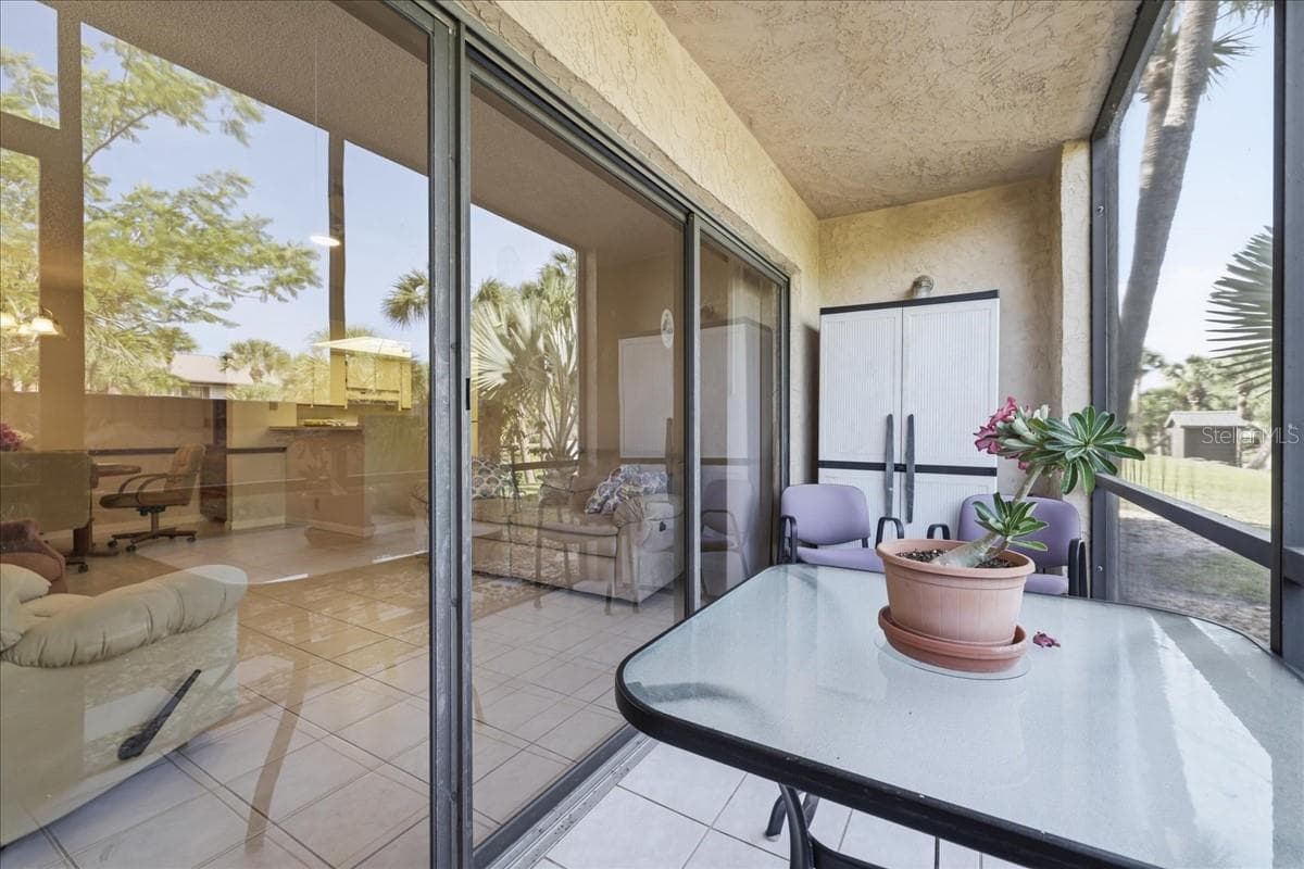 19505 QUESADA AVENUE — photo 21 of 33