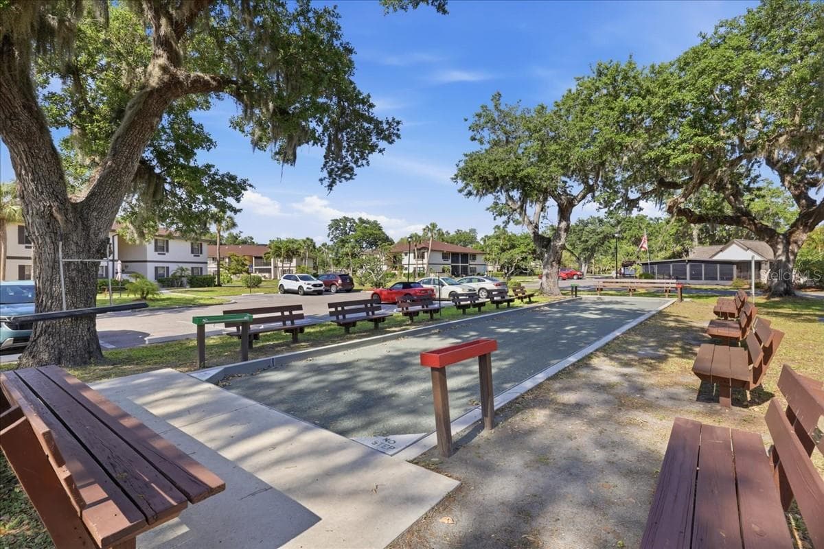 19505 QUESADA AVENUE — photo 24 of 33