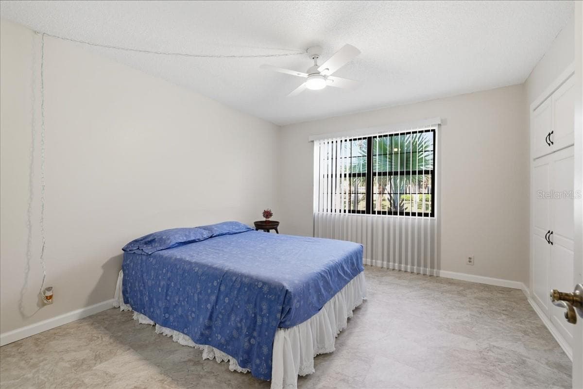 19505 QUESADA AVENUE — photo 13 of 33