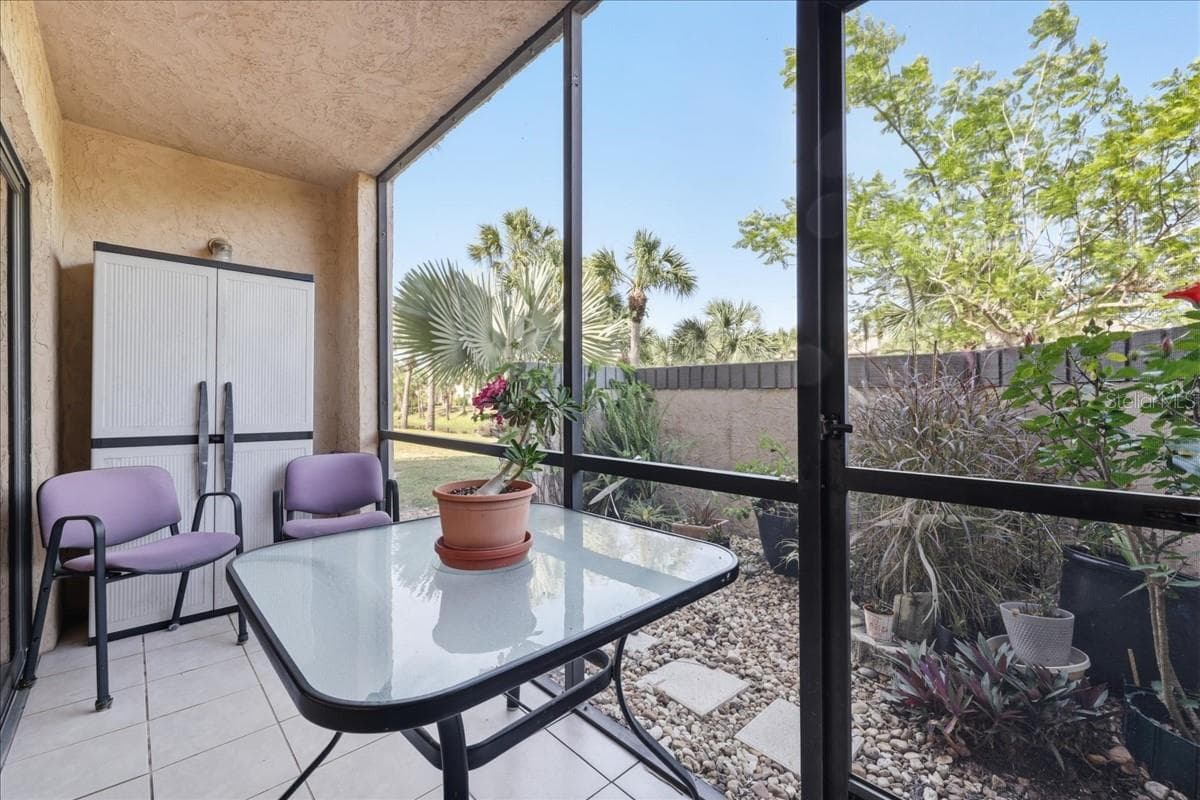 19505 QUESADA AVENUE — photo 20 of 33