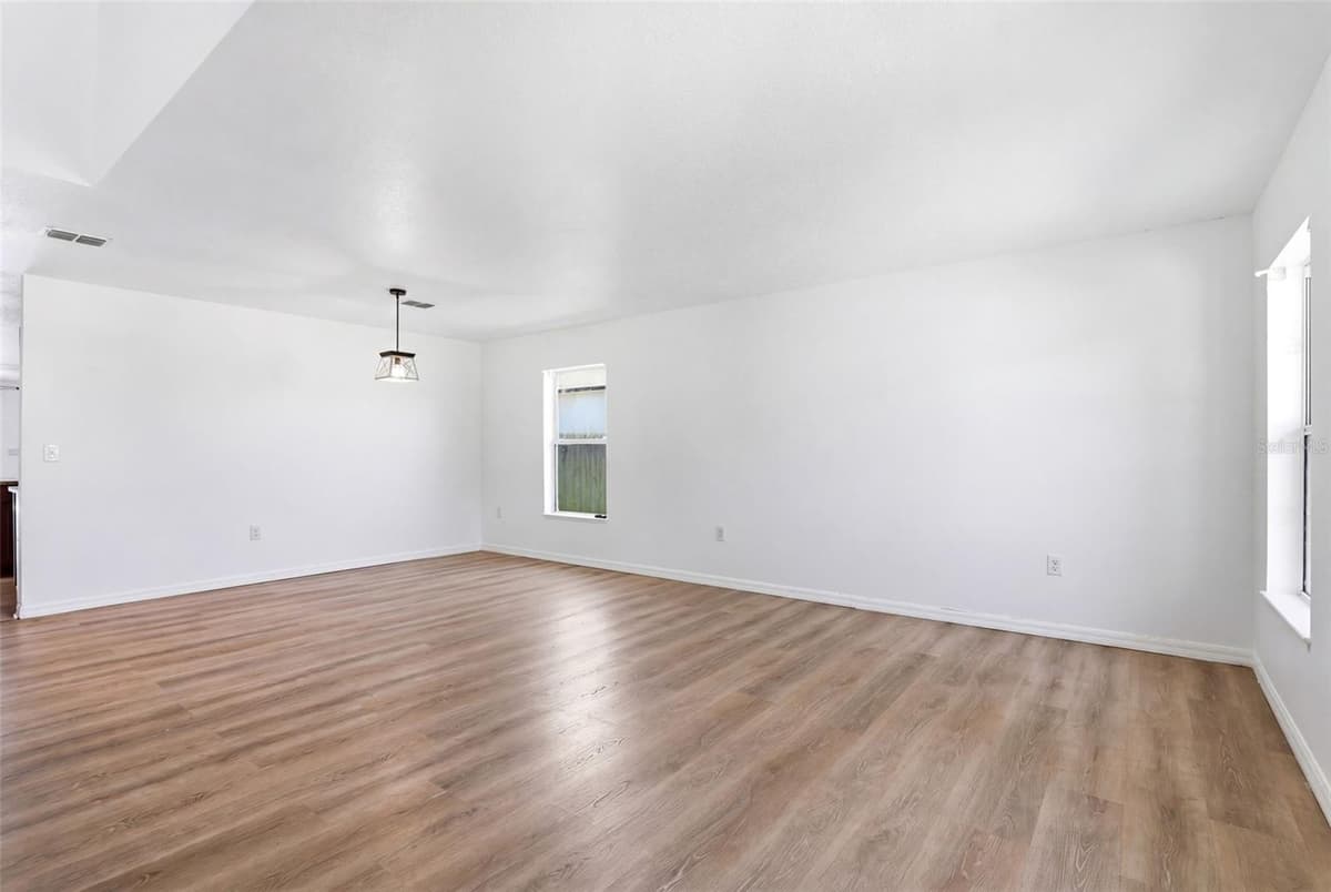3356 SLATE STREET — photo 8 of 39