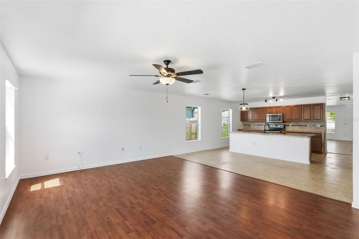 3356 SLATE STREET — photo 12 of 39