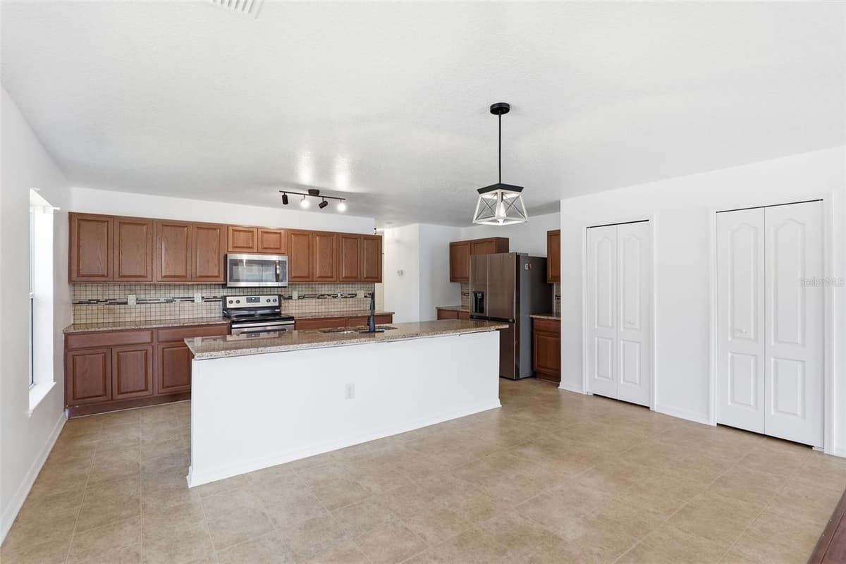 3356 SLATE STREET — photo 11 of 39