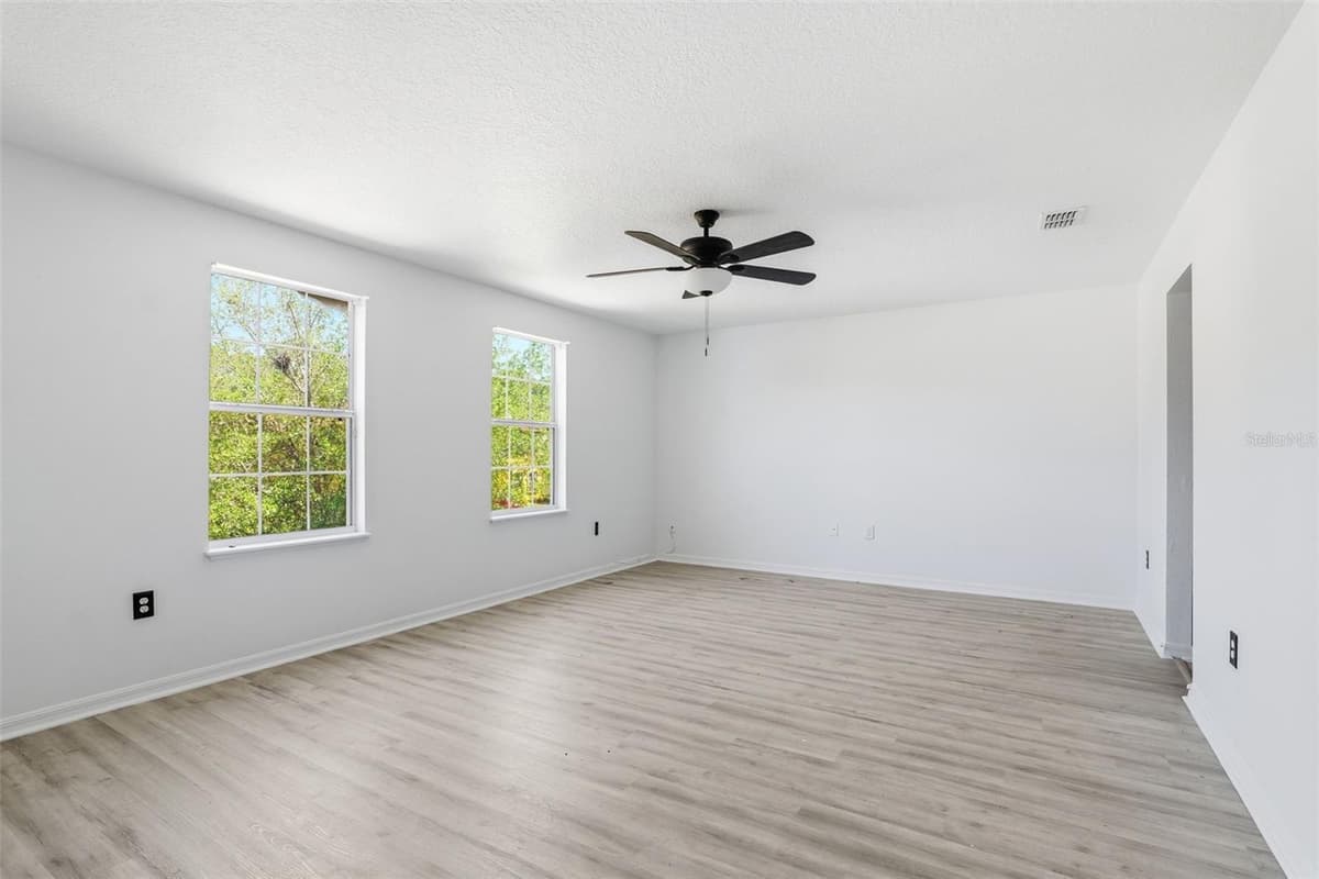3356 SLATE STREET — photo 4 of 39