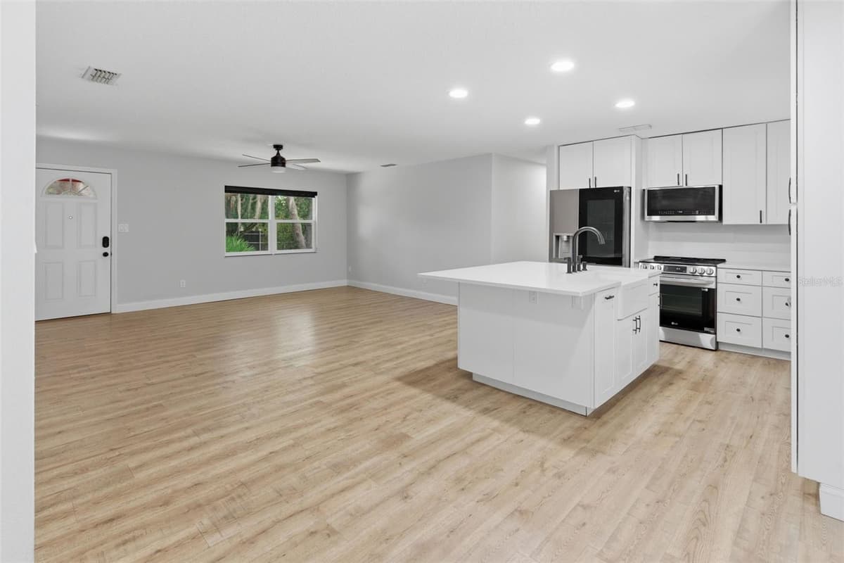176 LAKE EVA DRIVE — photo 21 of 40