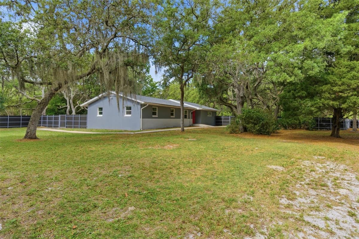 176 LAKE EVA DRIVE — photo 18 of 40