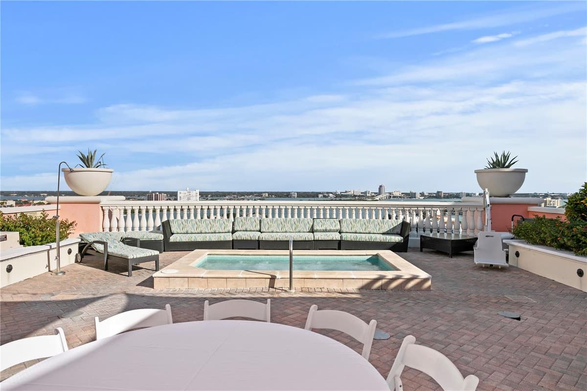 301 GULFVIEW BOULEVARD — photo 90 of 91