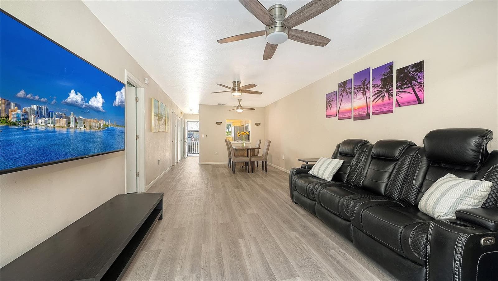 6921 HOLMES BOULEVARD — photo 7 of 53