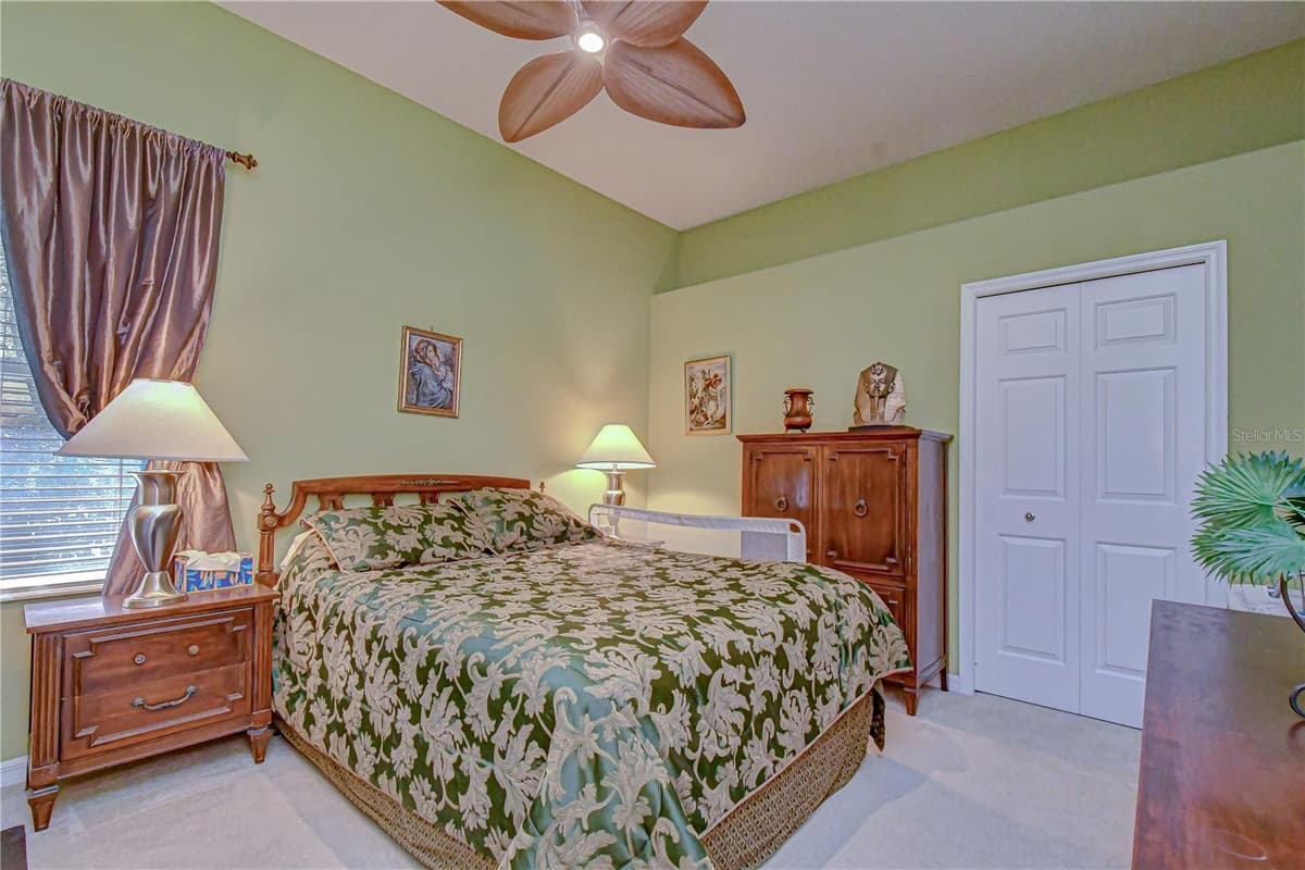 20915 LAKE VIENNA DRIVE — photo 26 of 45