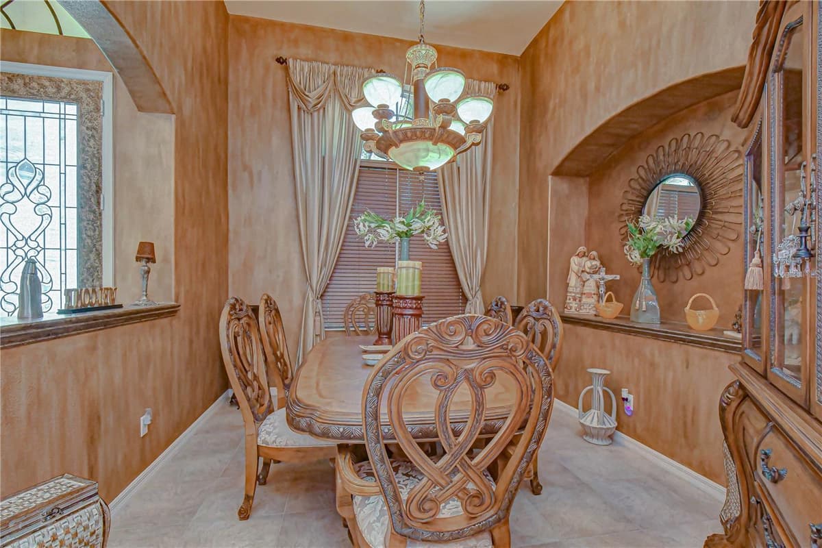 20915 LAKE VIENNA DRIVE — photo 9 of 45