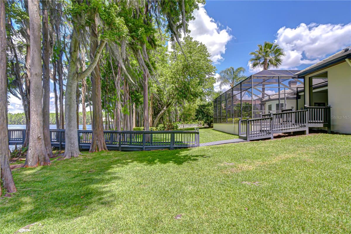 20915 LAKE VIENNA DRIVE — photo 37 of 45