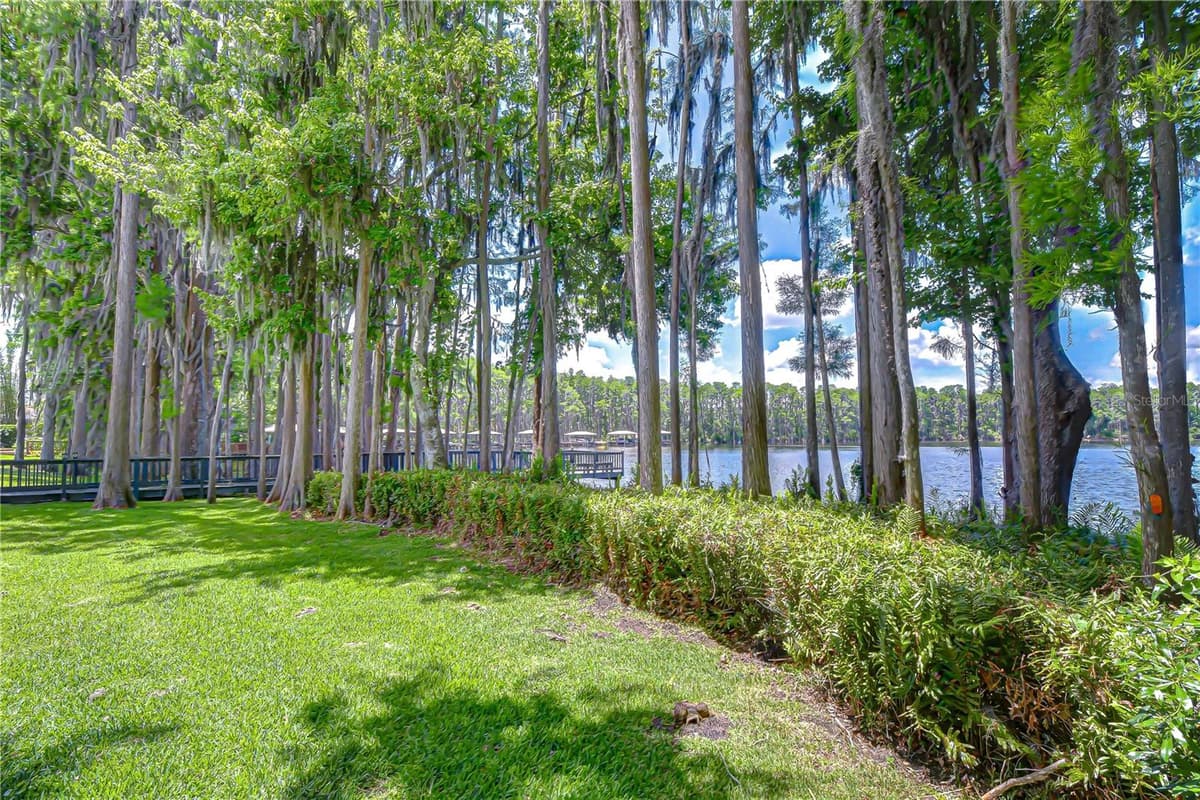 20915 LAKE VIENNA DRIVE — photo 36 of 45