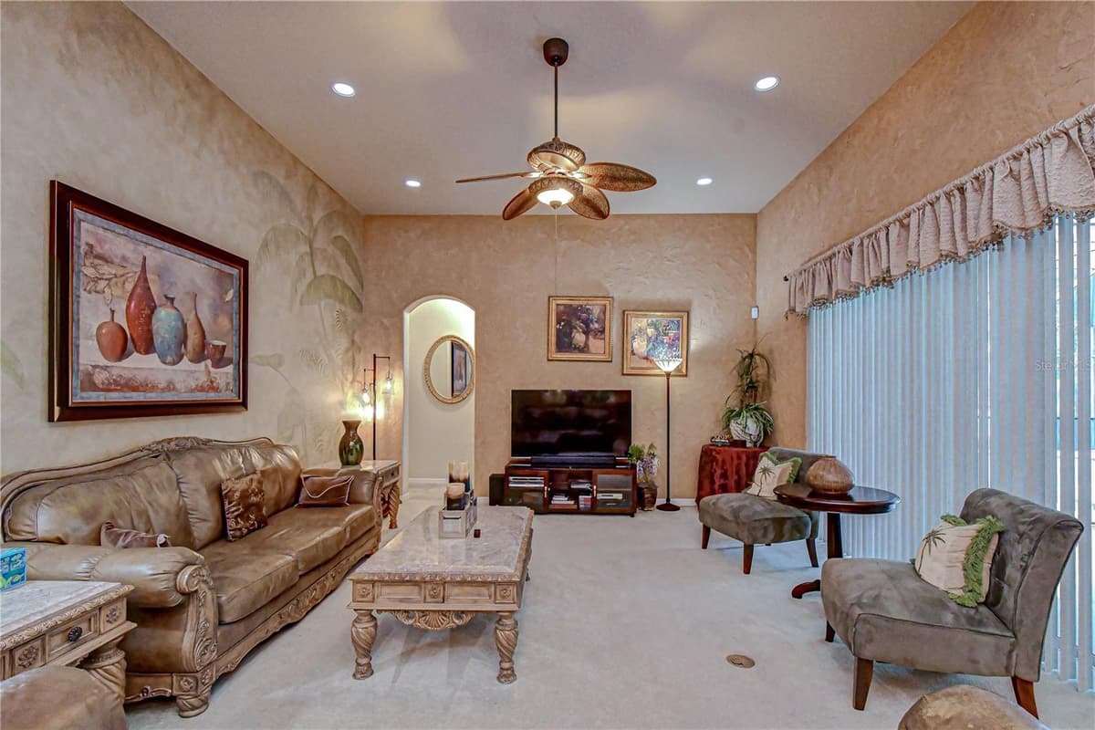 20915 LAKE VIENNA DRIVE — photo 15 of 45