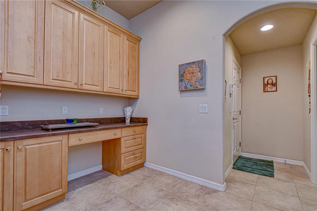 20915 LAKE VIENNA DRIVE — photo 28 of 45